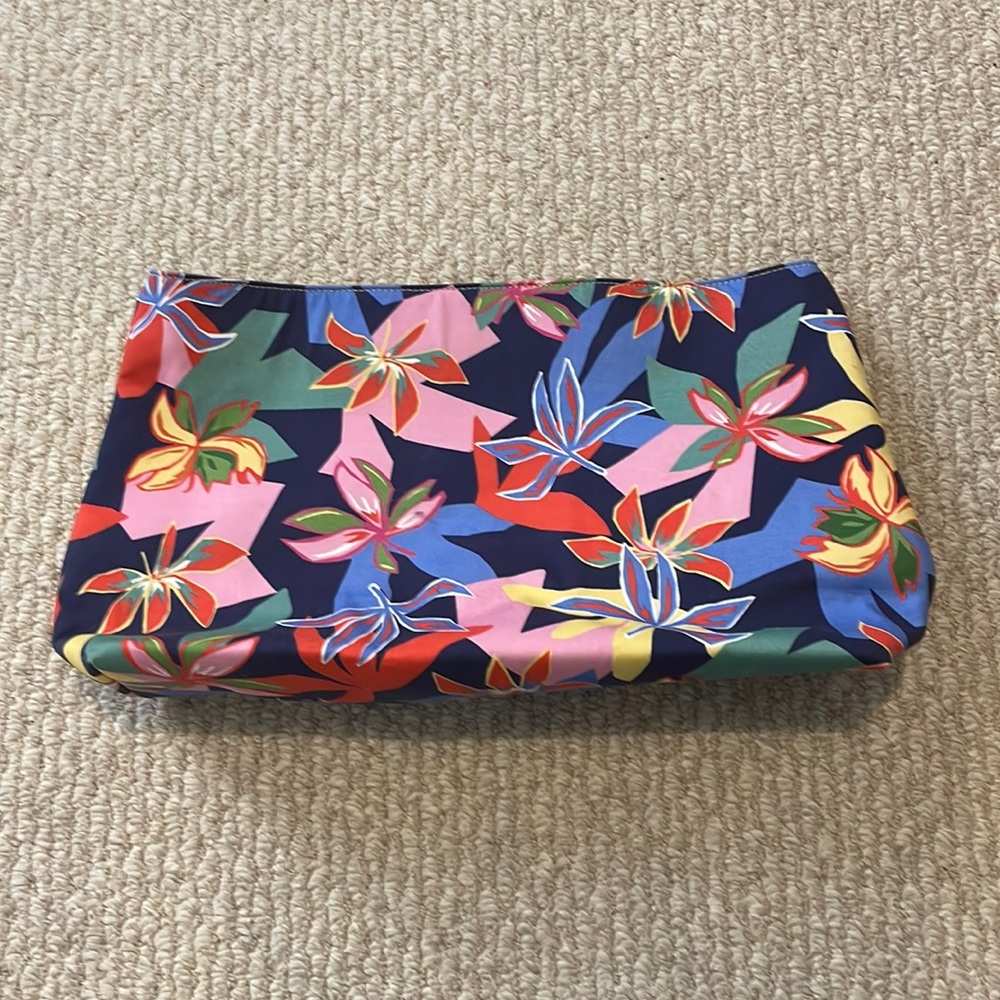 J.McLaughlin summer clutch.